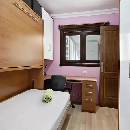 Frente Al Estadio Y Ramblas Santa Cruz de Tenerife