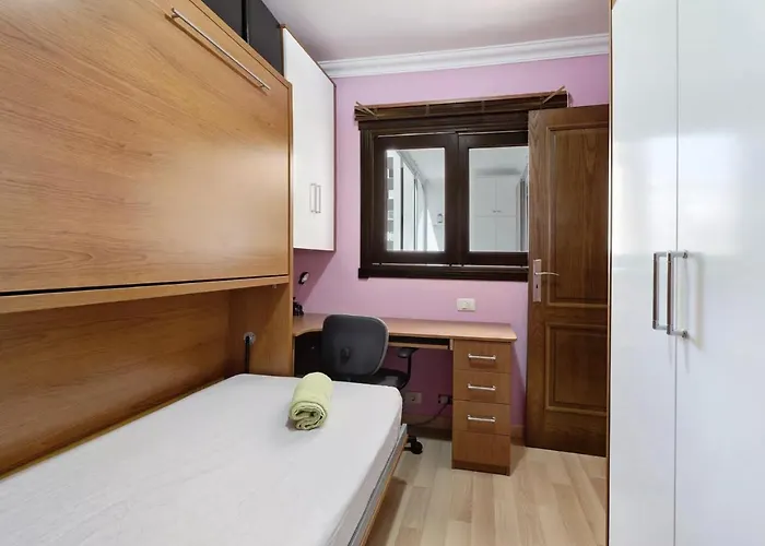 Frente Al Estadio Y Ramblas Santa Cruz de Tenerife