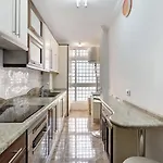 Frente Al Estadio Y Ramblas Santa-Cruz de Ténérife