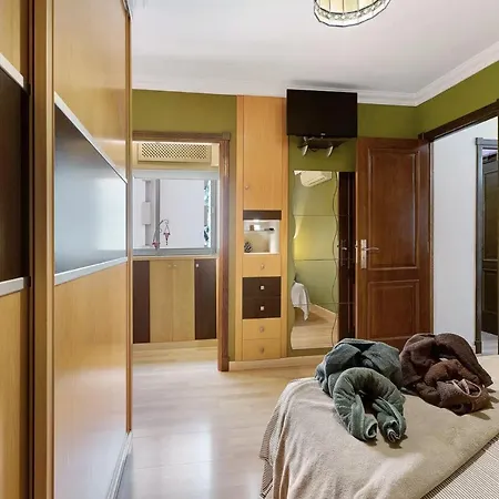 Frente Al Estadio Y Ramblas 公寓